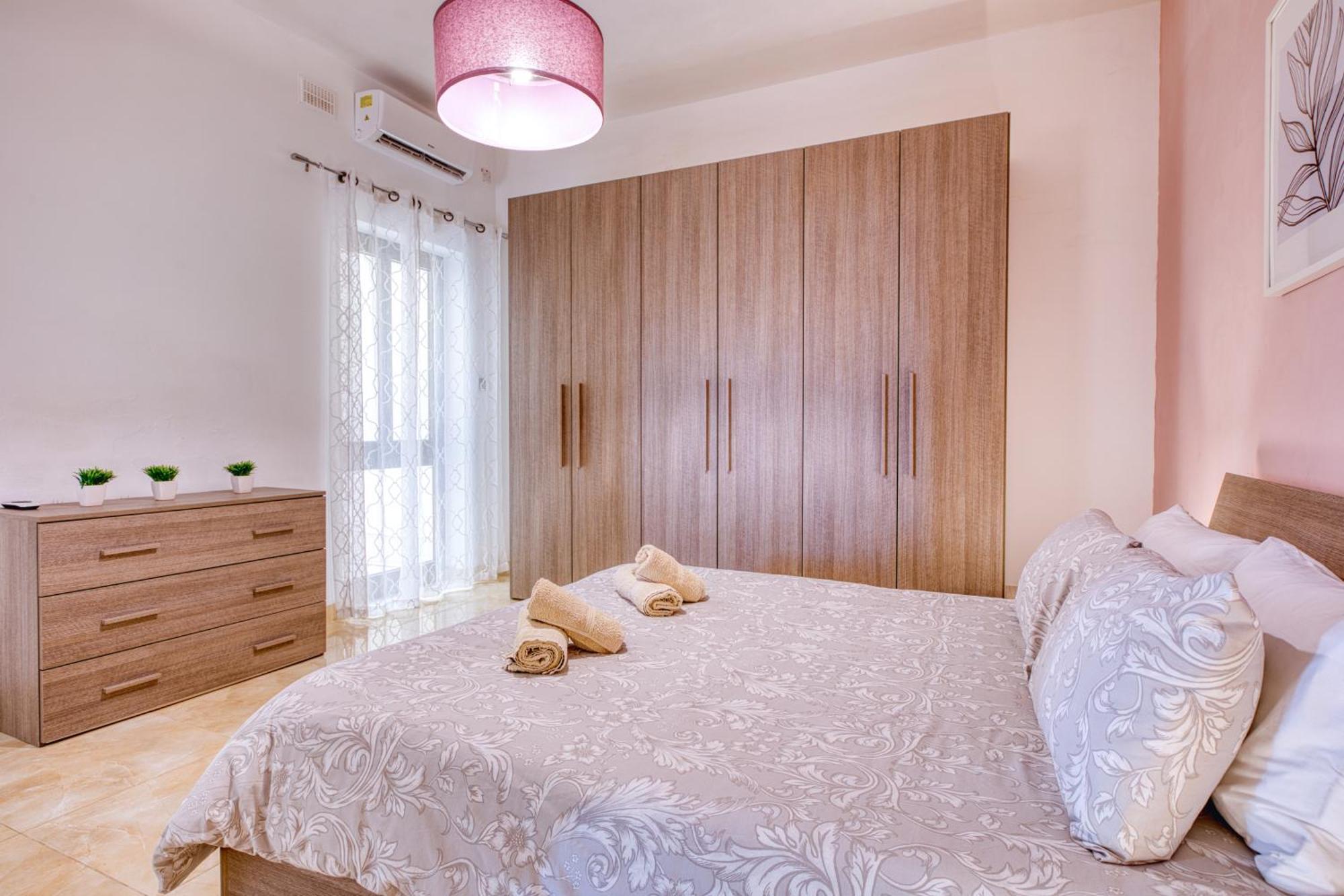 Spacious, Bright, Valley & Sea View Maisonette Xagħra エクステリア 写真