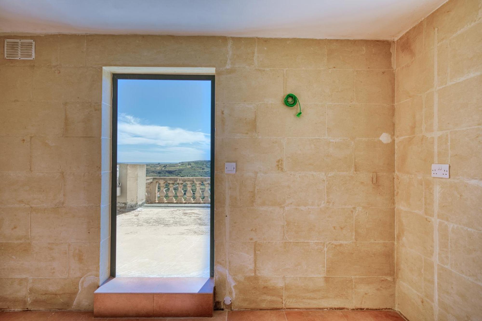 Spacious, Bright, Valley & Sea View Maisonette Xagħra エクステリア 写真
