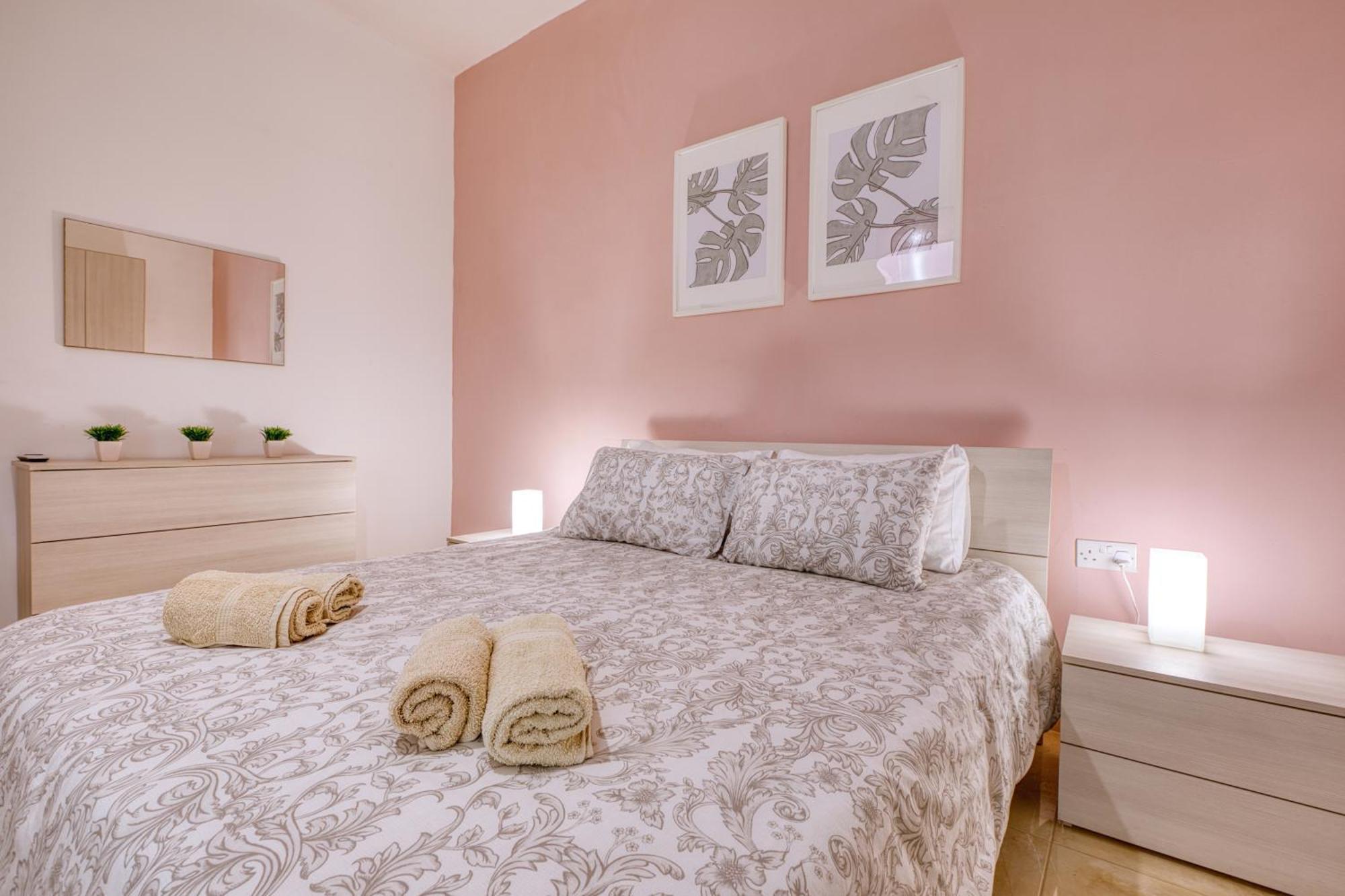 Spacious, Bright, Valley & Sea View Maisonette Xagħra エクステリア 写真