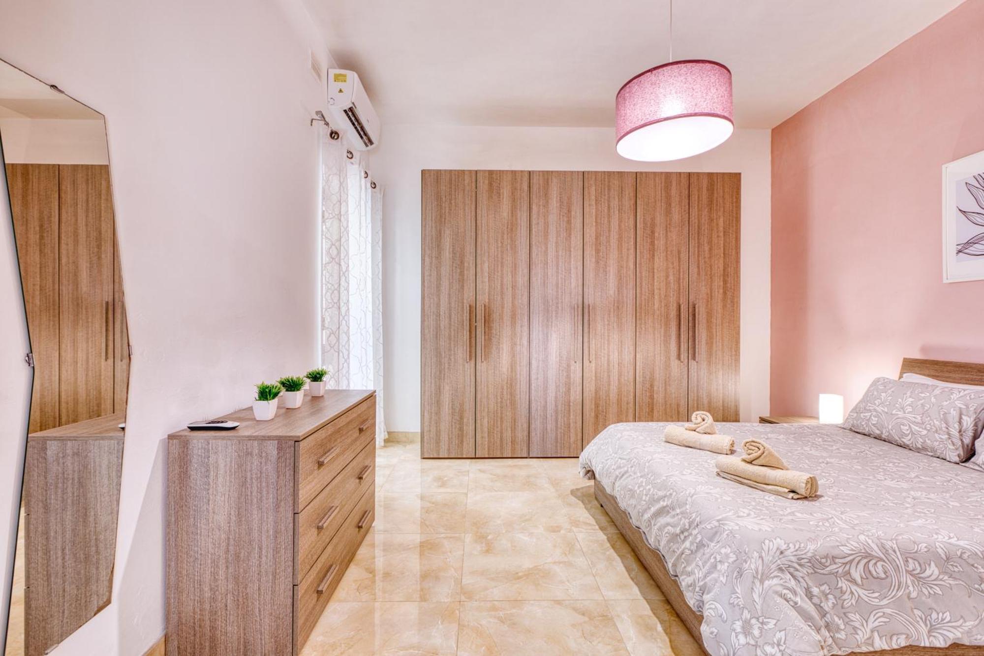 Spacious, Bright, Valley & Sea View Maisonette Xagħra エクステリア 写真