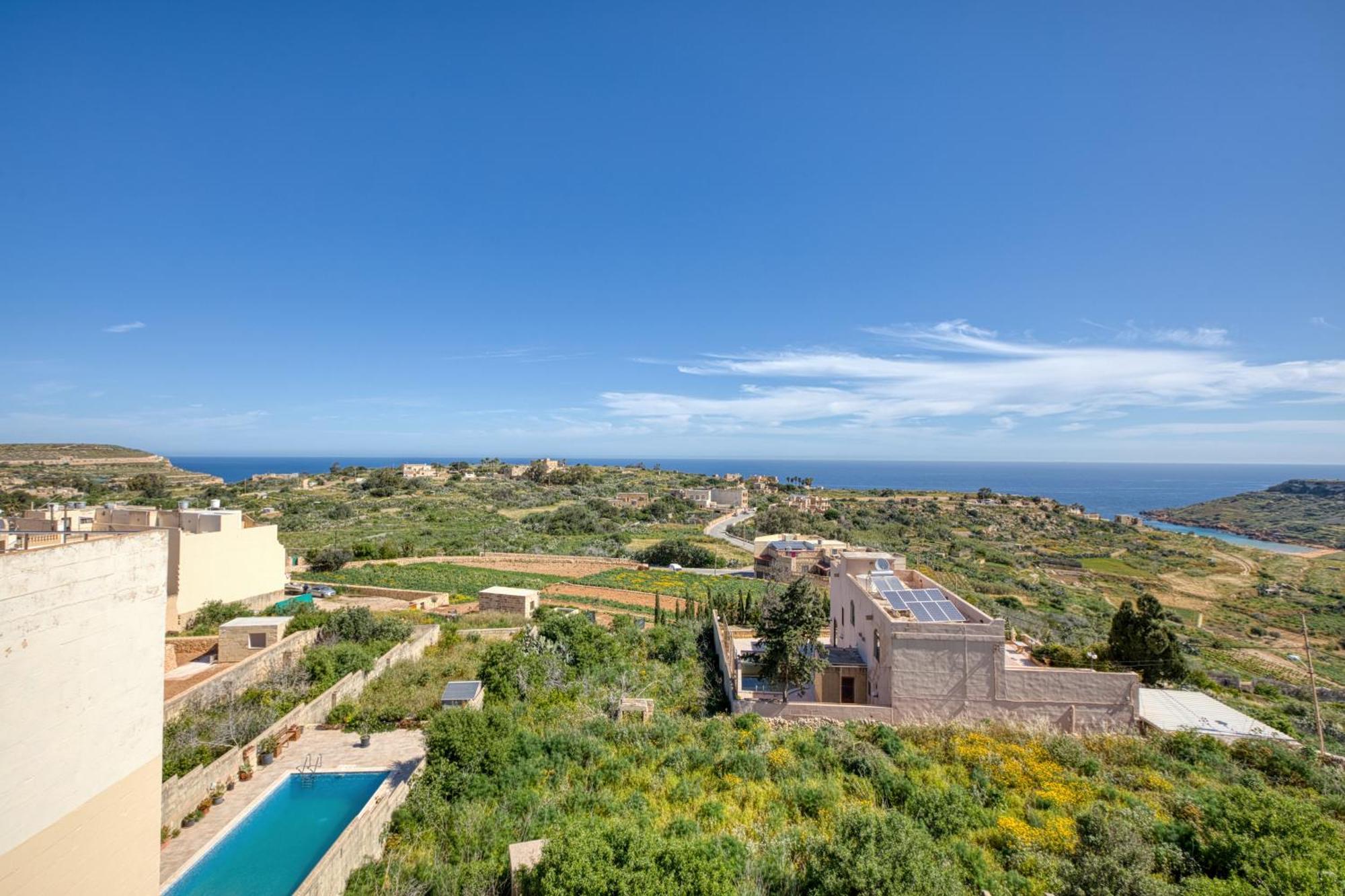 Spacious, Bright, Valley & Sea View Maisonette Xagħra エクステリア 写真