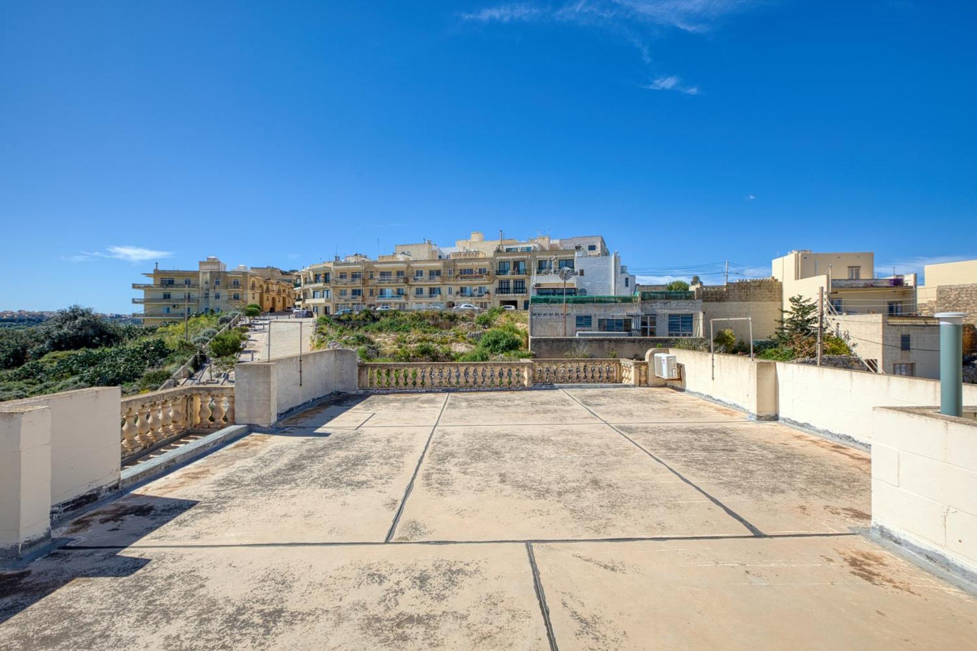 Spacious, Bright, Valley & Sea View Maisonette Xagħra エクステリア 写真