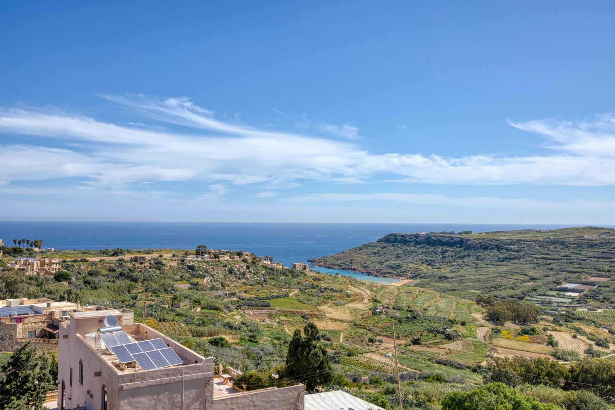 Spacious, Bright, Valley & Sea View Maisonette Xagħra エクステリア 写真